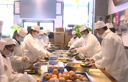 武漢按下重啟鍵 食品企業與餐飲業經濟活力逐步恢復，歌舞活動再添生機